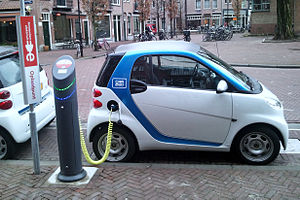 Electric car charging Amsterdam (2).jpg
