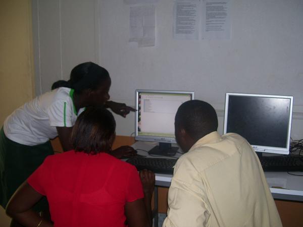 Students training the primary school teachers