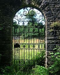 Walled-garden-gate.jpg