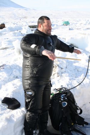 Rod in inflated divesuit 1