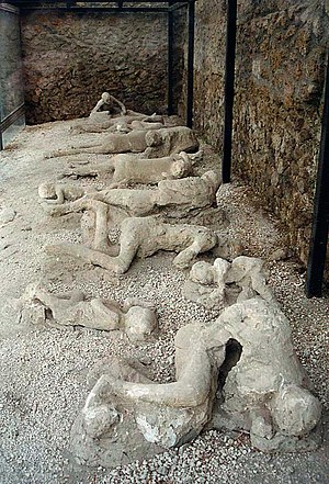 Pompeii Garden of the Fugitives 02.jpg